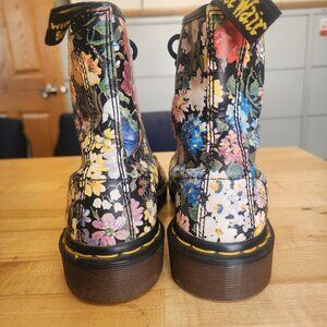 Doc Dr Martens floral leather Boots shoes